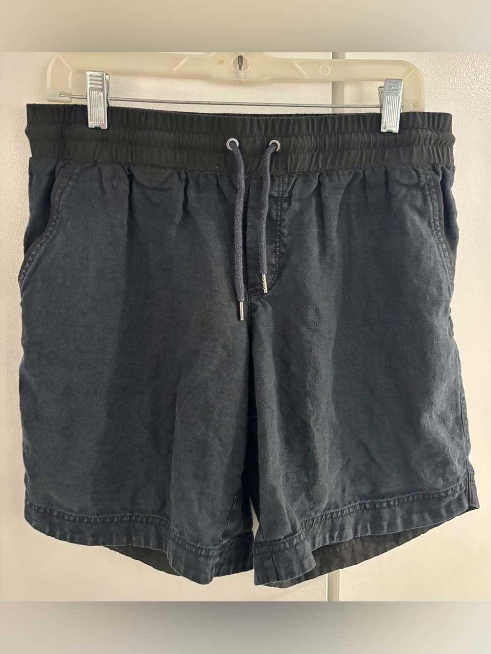 Athleta Black Elastic Waist Linen Shorts Size 10
